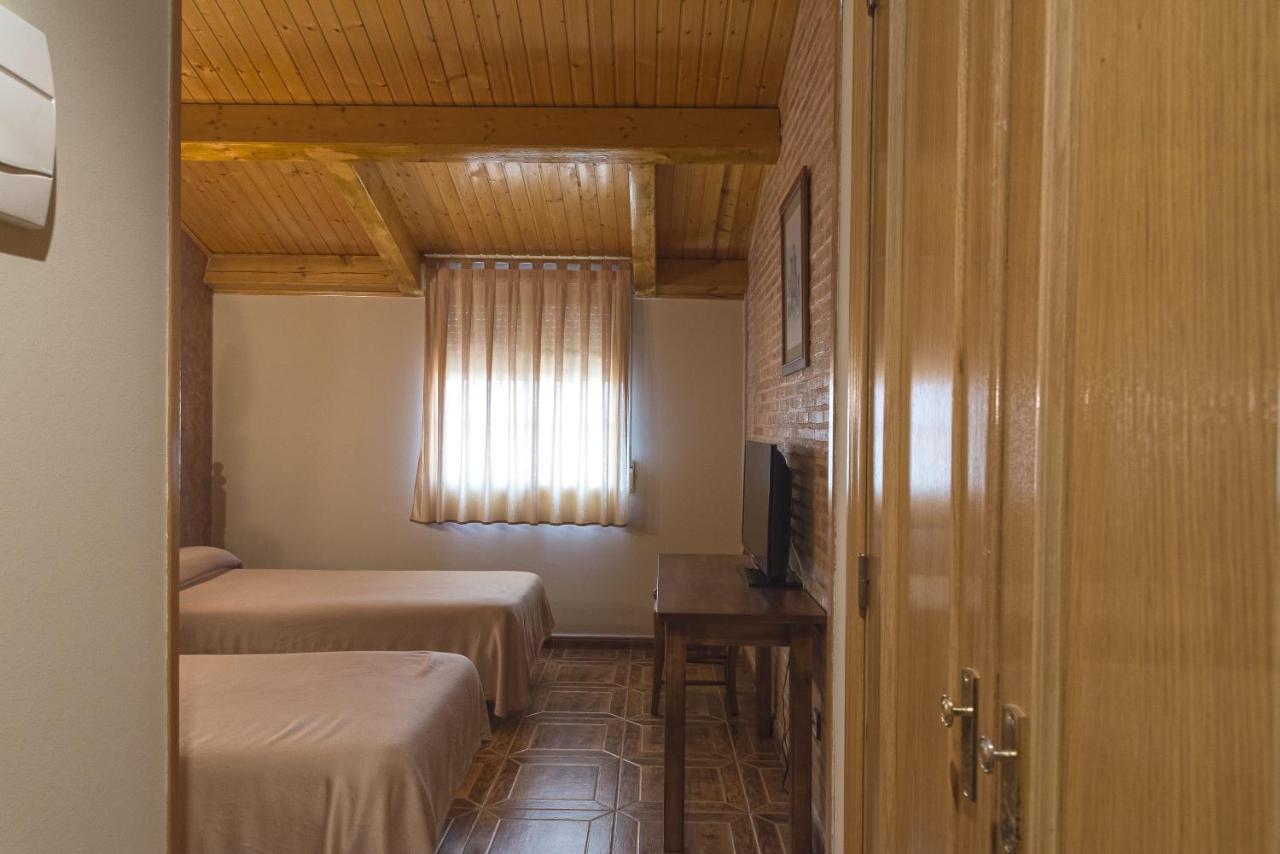 Hotel-Restaurante La Sima Castillo de Garcimuñoz المظهر الخارجي الصورة