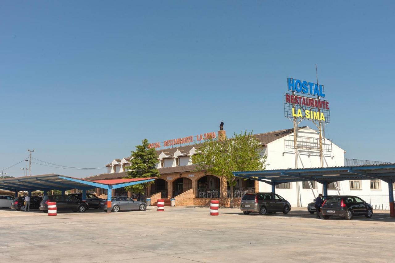 Hotel-Restaurante La Sima Castillo de Garcimuñoz المظهر الخارجي الصورة