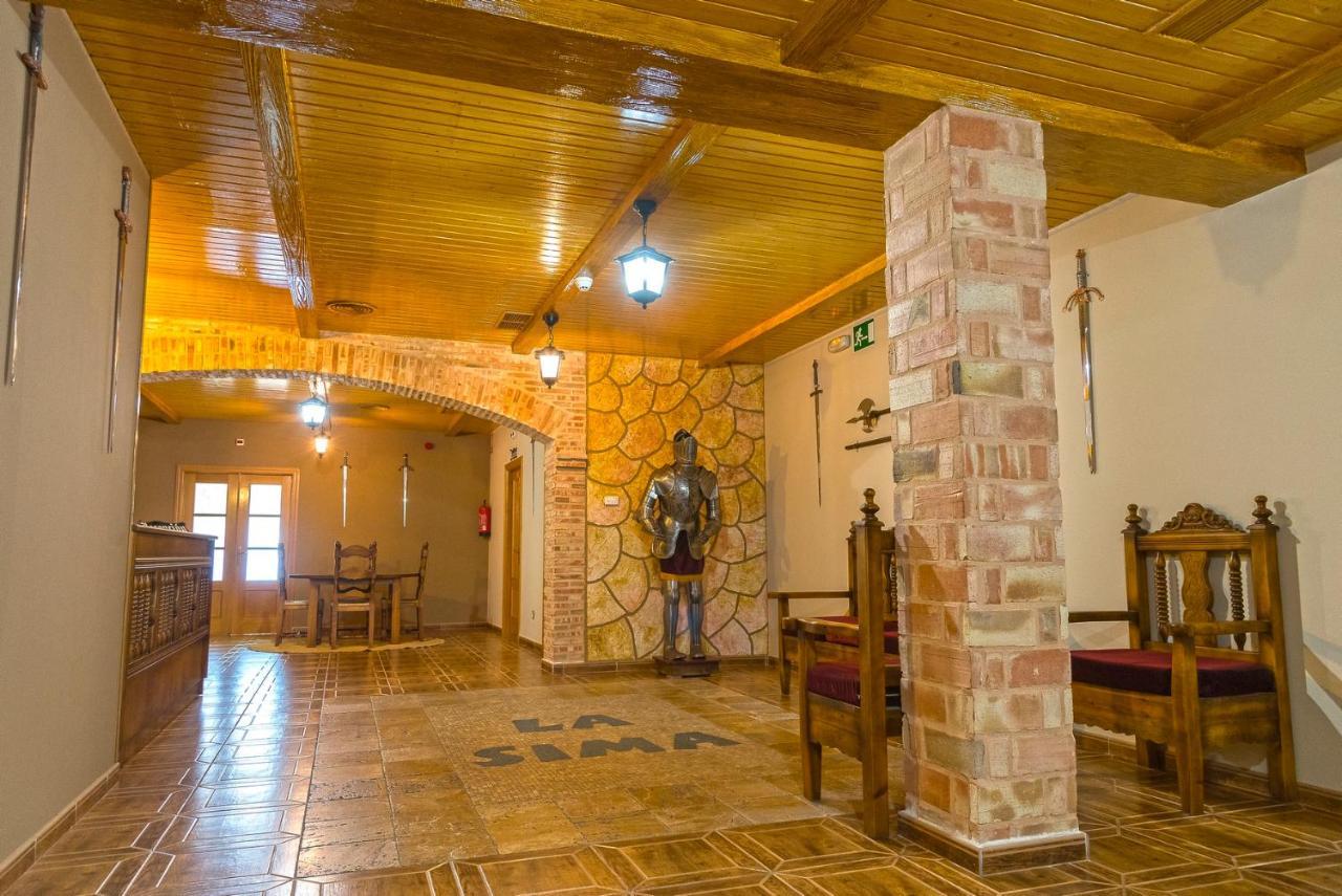 Hotel-Restaurante La Sima Castillo de Garcimuñoz المظهر الخارجي الصورة